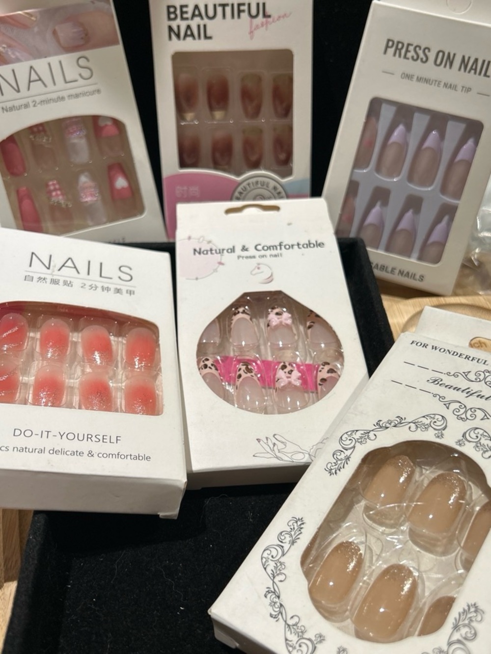 6 packs of Press-On Nail Set - Pink Accent Designs